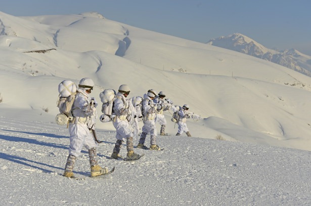 Eksi 20'de vatan savunması - 35