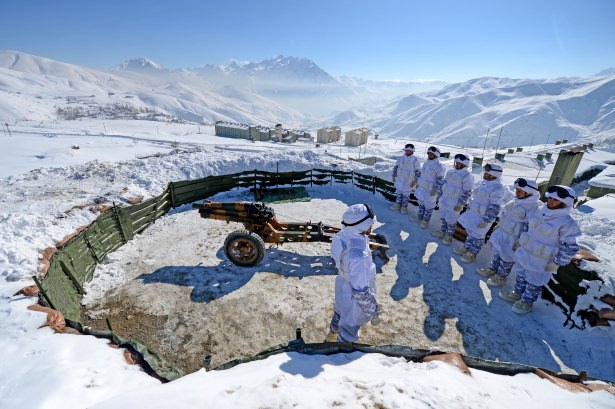 Eksi 20'de vatan savunması - 24