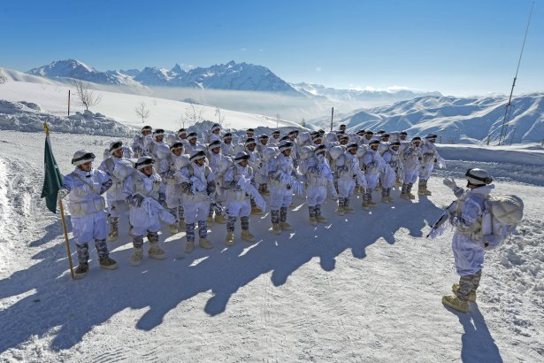 Eksi 20'de vatan savunması - 10