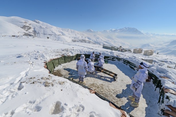 Eksi 20'de vatan savunması - 21