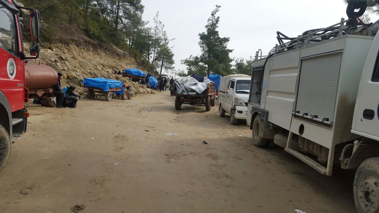 Türkmenler Yayladağı'nda geçiş için bekliyor - 4