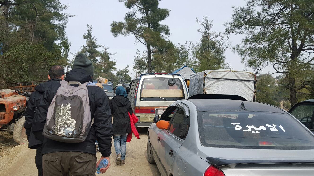 Türkmenler Yayladağı'nda geçiş için bekliyor - 2