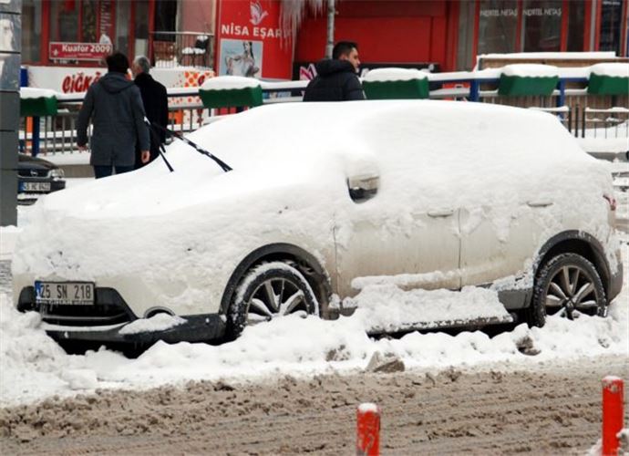 Erzurum donuyor - 690