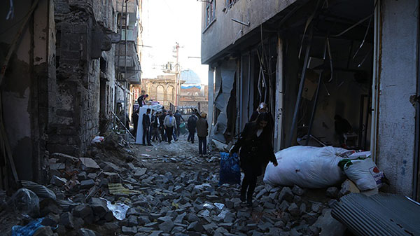 'Surların dışı bizim için gurbet' - 11