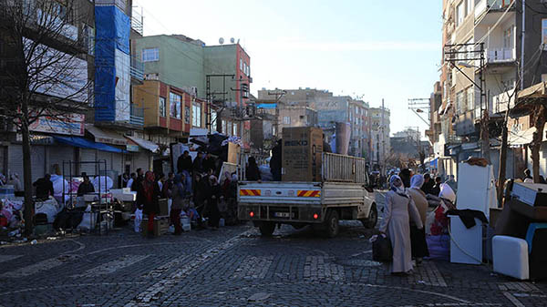 'Surların dışı bizim için gurbet' - 2