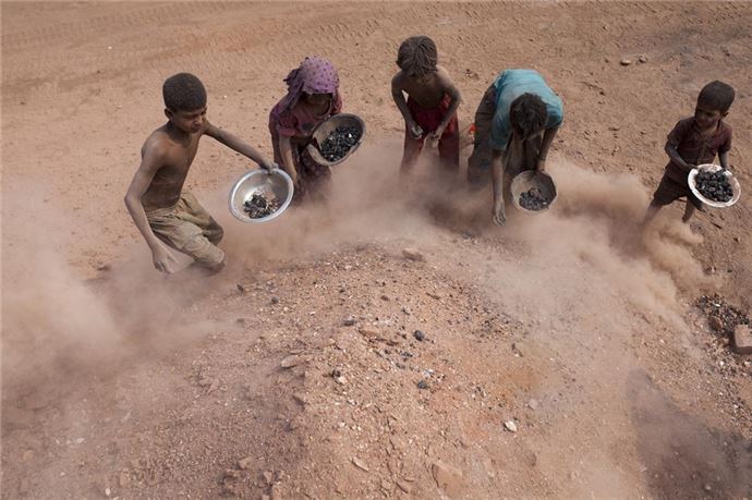 Haftada 4 dolar için çalışıyorlar - 9