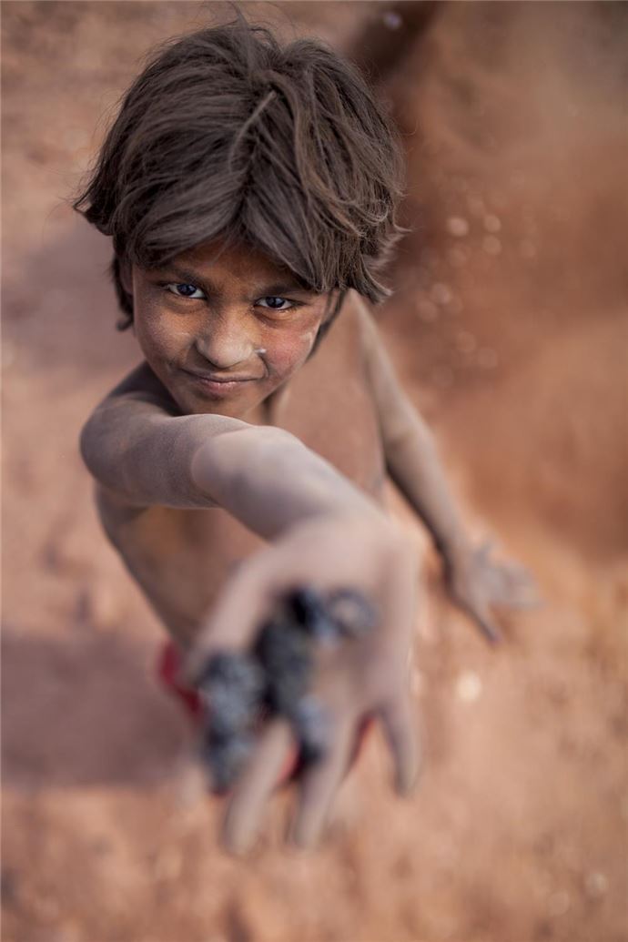 Haftada 4 dolar için çalışıyorlar - 4