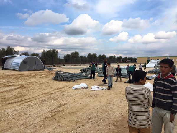 Haremeyn çadır kampında yardımlar sürüyor - 7