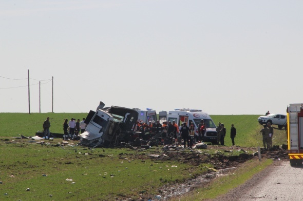 Diyarbakır'da patlama: 6 asker şehit - 594