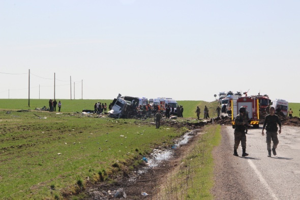 Diyarbakır'da patlama: 6 asker şehit - 865