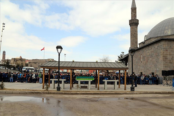 Mehmet Kırkıncı, son yolculuğuna uğurlandı - 3