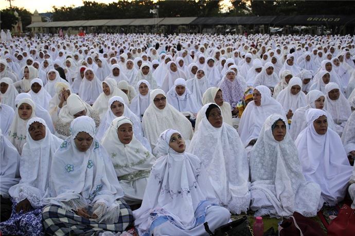 Endonezya'da dünya barışı için dua - 815