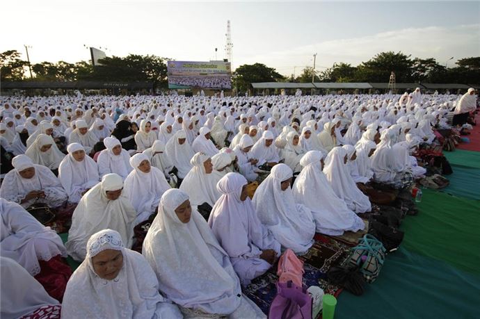Endonezya'da dünya barışı için dua - 742