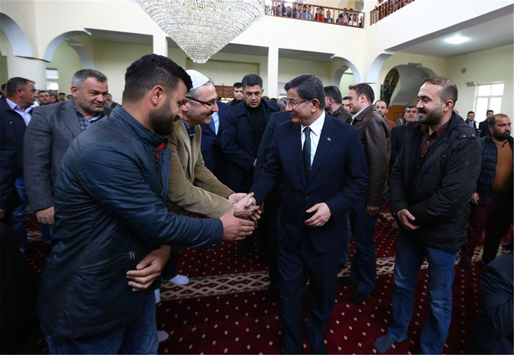 Yaşlı amcadan Davutoğlu'na: Bizi yalnız bırakmayın - 9