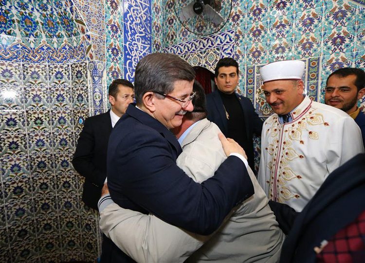 Yaşlı amcadan Davutoğlu'na: Bizi yalnız bırakmayın - 13