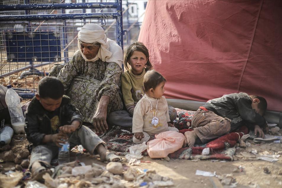 Savaş mağduru kadınlar - 945