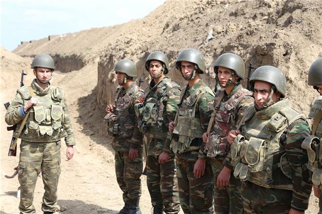 Çatışmaların yaşandığı cephe hattından görüntüler - 9