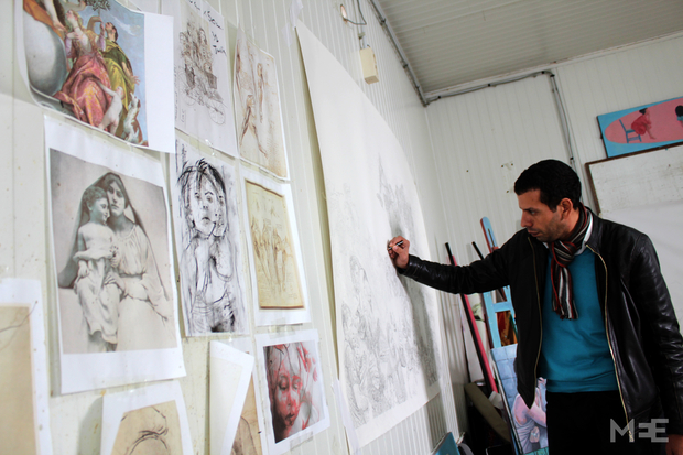 Tunuslu sanatçı mültecilerin dramını resmetti - 631