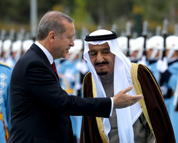 Kral Selman’a ’Devlet Nişanı’ - 896