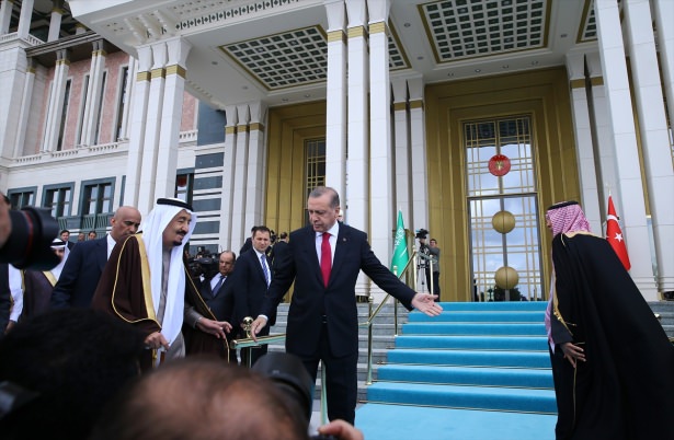 Kral Selman’a ’Devlet Nişanı’ - 716