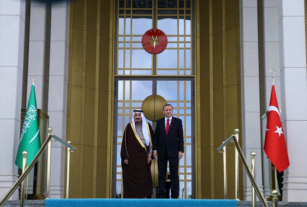 Kral Selman’a ’Devlet Nişanı’ - 774