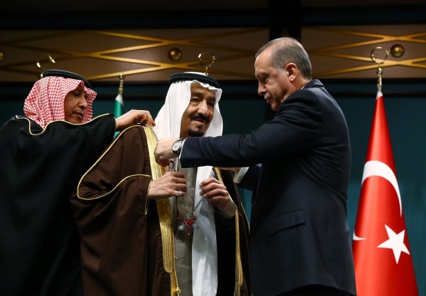 Kral Selman’a ’Devlet Nişanı’ - 612