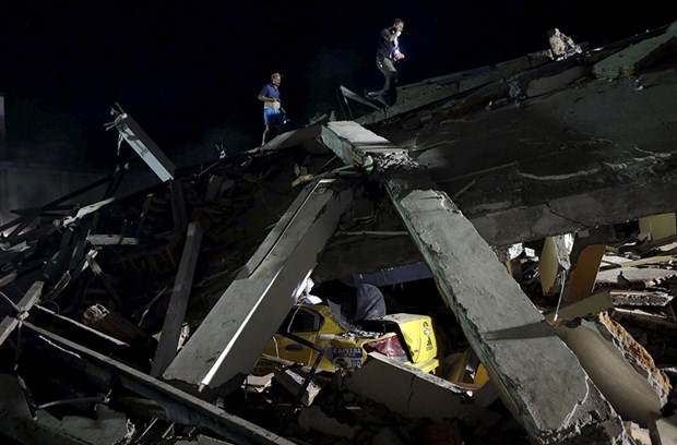 Ekvador'da 7,8 şiddetinde deprem - 9