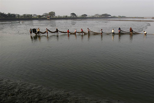 Myanmar'ın ekonomisini çocuklar ayakta tutuyor - 6