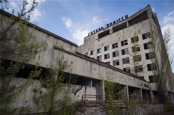 30. yıl dönümünde Çernobil sokakları - 34