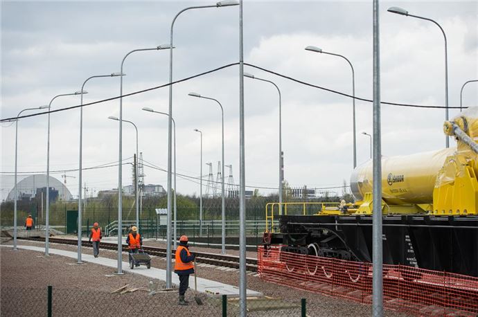 30. yıl dönümünde Çernobil sokakları - 12