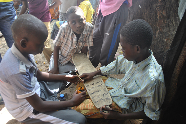 İHH Afrika'da Kur'an-ı Kerim hediye etti - 2