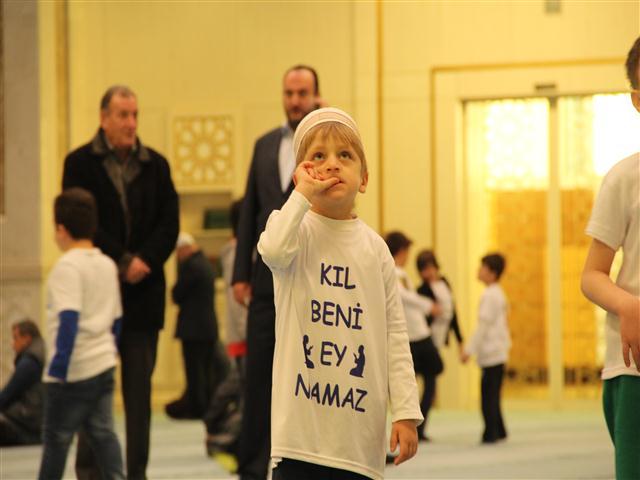 Çocuklar namaz şenliğinde buluştu - 17