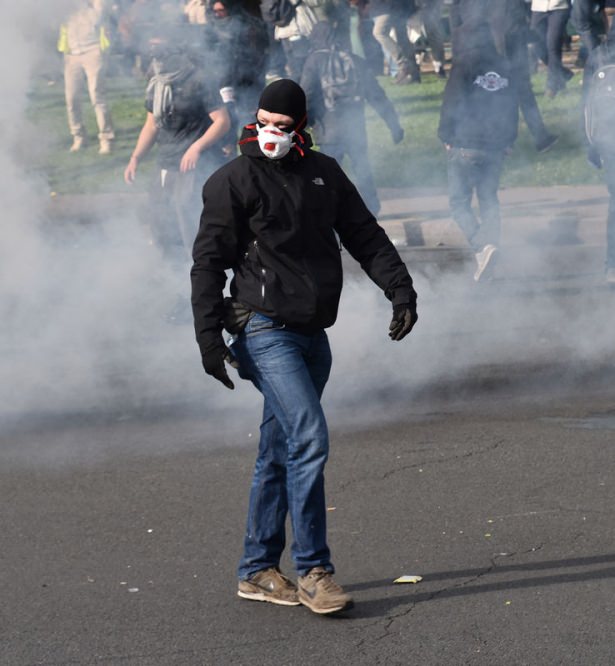 Fransa karıştı! 500 bin kişi sokakta - 7