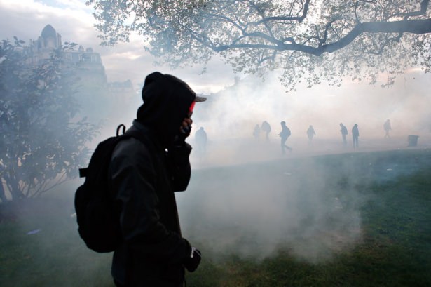 Fransa karıştı! 500 bin kişi sokakta - 11