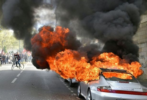 Fransa karıştı! 500 bin kişi sokakta - 15