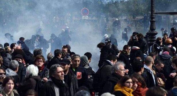 Fransa karıştı! 500 bin kişi sokakta - 20