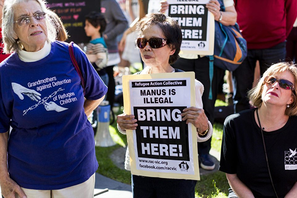 Avustralya'da hükümet protesto edildi - 1