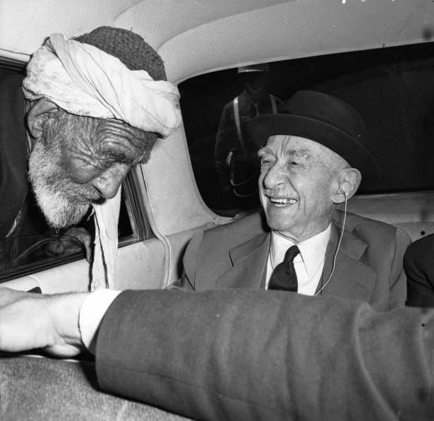 Arşivlerden çıkan tarihi kareler - 941