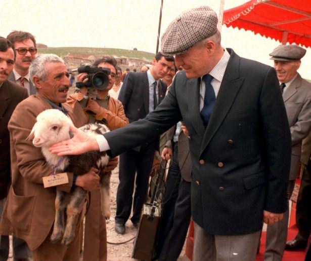 Arşivlerden çıkan tarihi kareler - 519