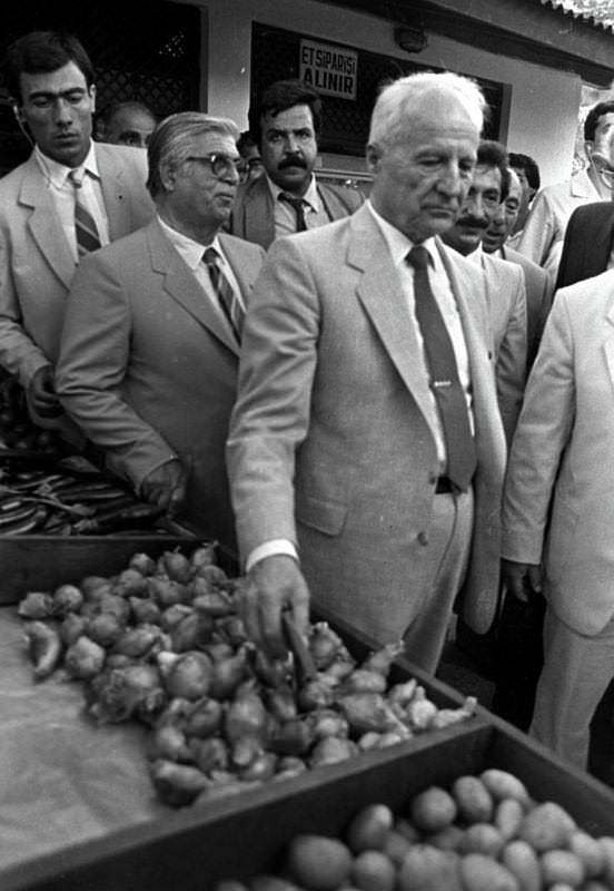 Arşivlerden çıkan tarihi kareler - 695