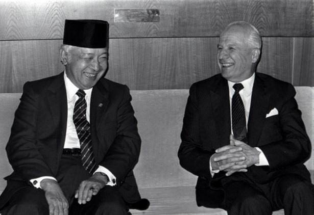 Arşivlerden çıkan tarihi kareler - 562