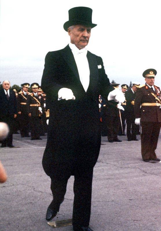 Arşivlerden çıkan tarihi kareler - 743