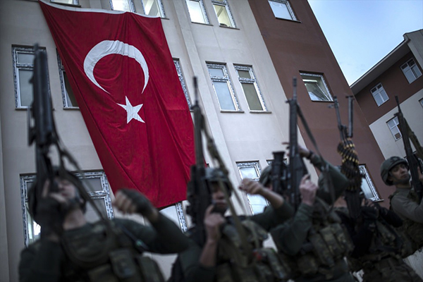 Tekbirlerle Yüksekova'dan ayrıldılar - 899