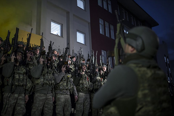 Tekbirlerle Yüksekova'dan ayrıldılar - 728