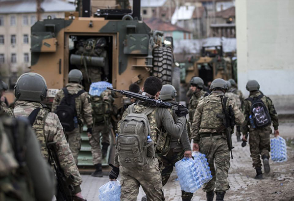 Tekbirlerle Yüksekova'dan ayrıldılar - 768