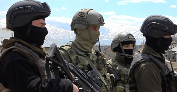 Tekbirlerle Yüksekova'dan ayrıldılar - 572