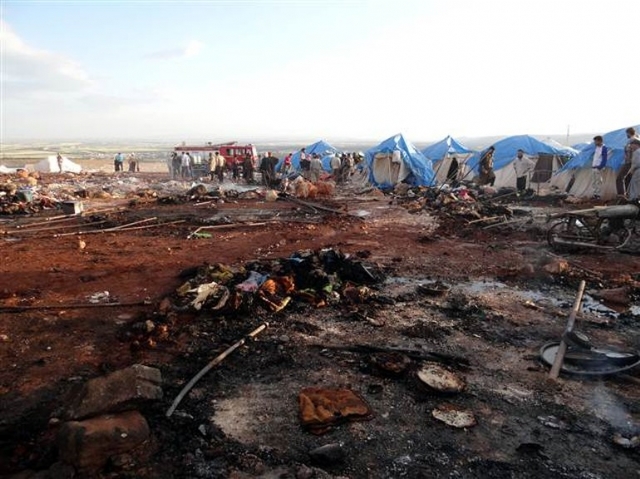 Esed mülteci kampına bomba yağdırdı - 923