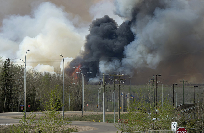 Kanada'daki yangın kontrol altına alınamyor - 947