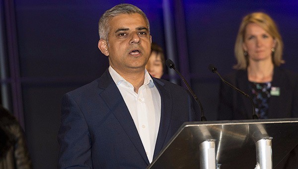 Londra'nın ilk Müslüman kökenli belediye başkanı - 6