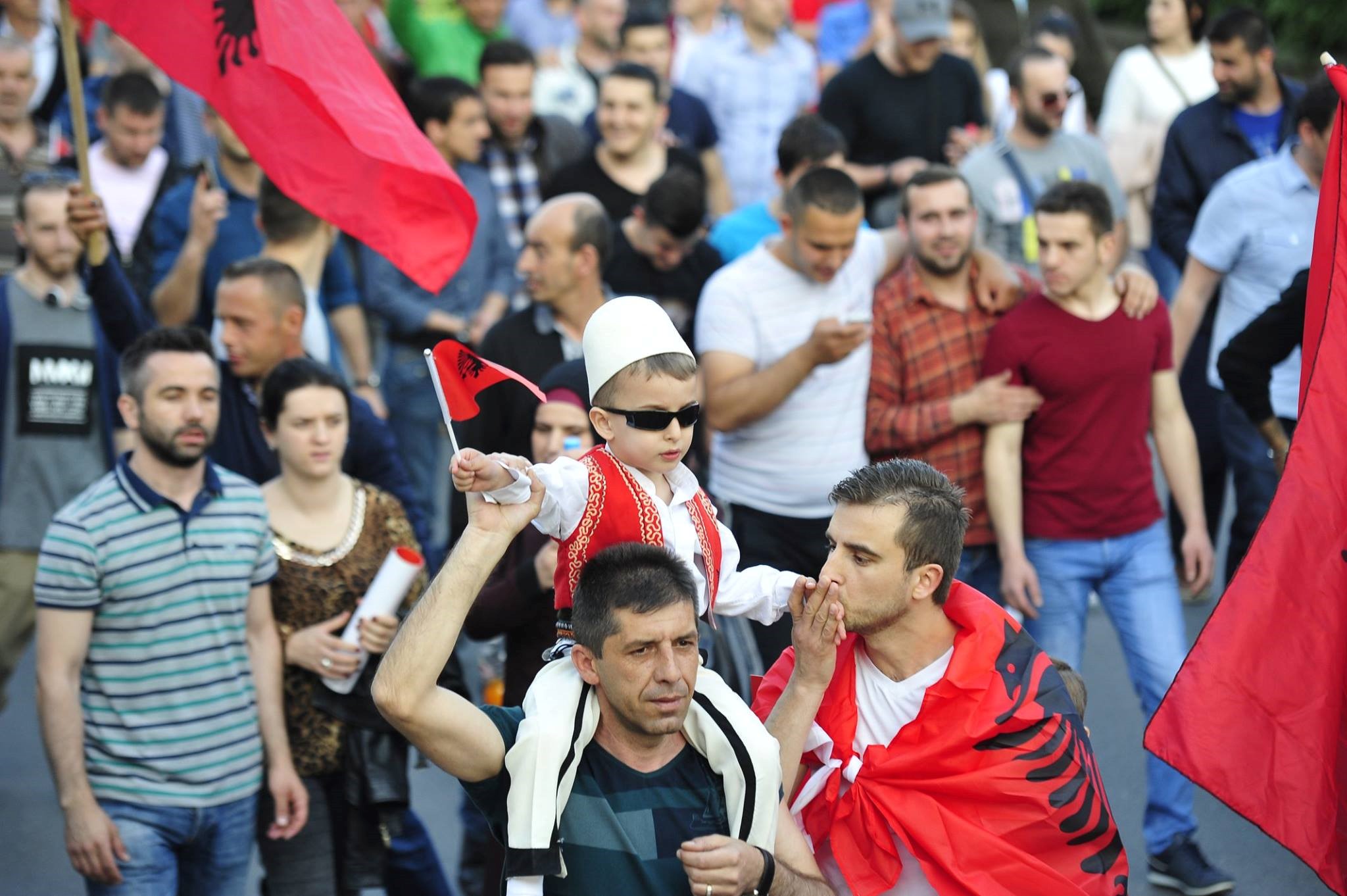 Makedonya'da hükümet protesto edildi - 699